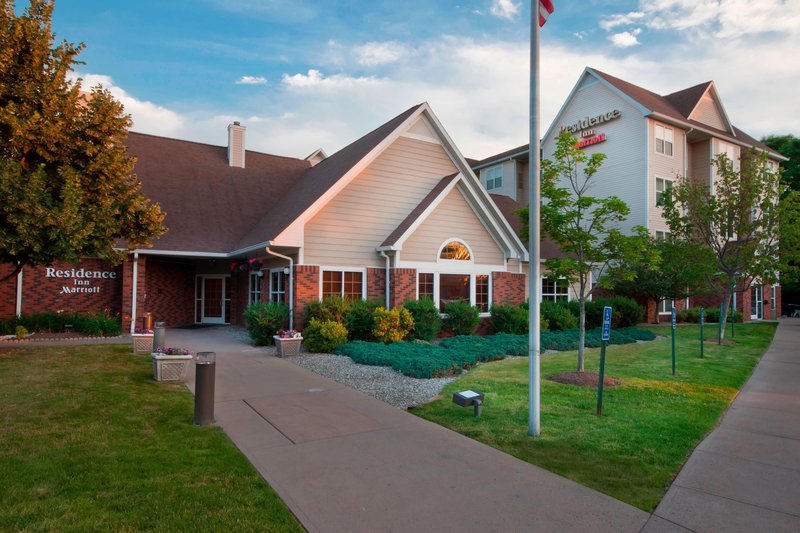 Residence Inn By Marriott West Springfield,Hampden County>>Hampden,3 star