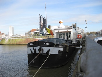 Hotel Restaurant Brasserie Ahoi, Kortrijk