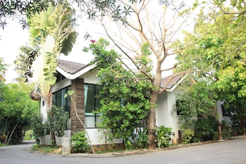Chayada Garden House And Resort Hotel,Khok Kruat>>Khlong Yang,3 star