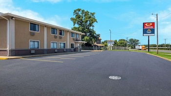Suburban Studios Portage,Portage>>Indiana,2 star