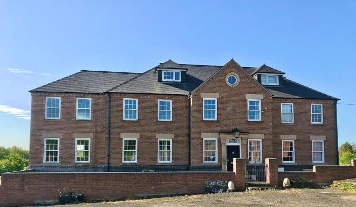 Marehay Hall Farm,Derby>>Belper,3 star