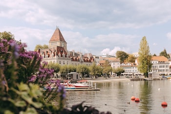 Chateau Douchy,Lausanne>>Geneva,5 star