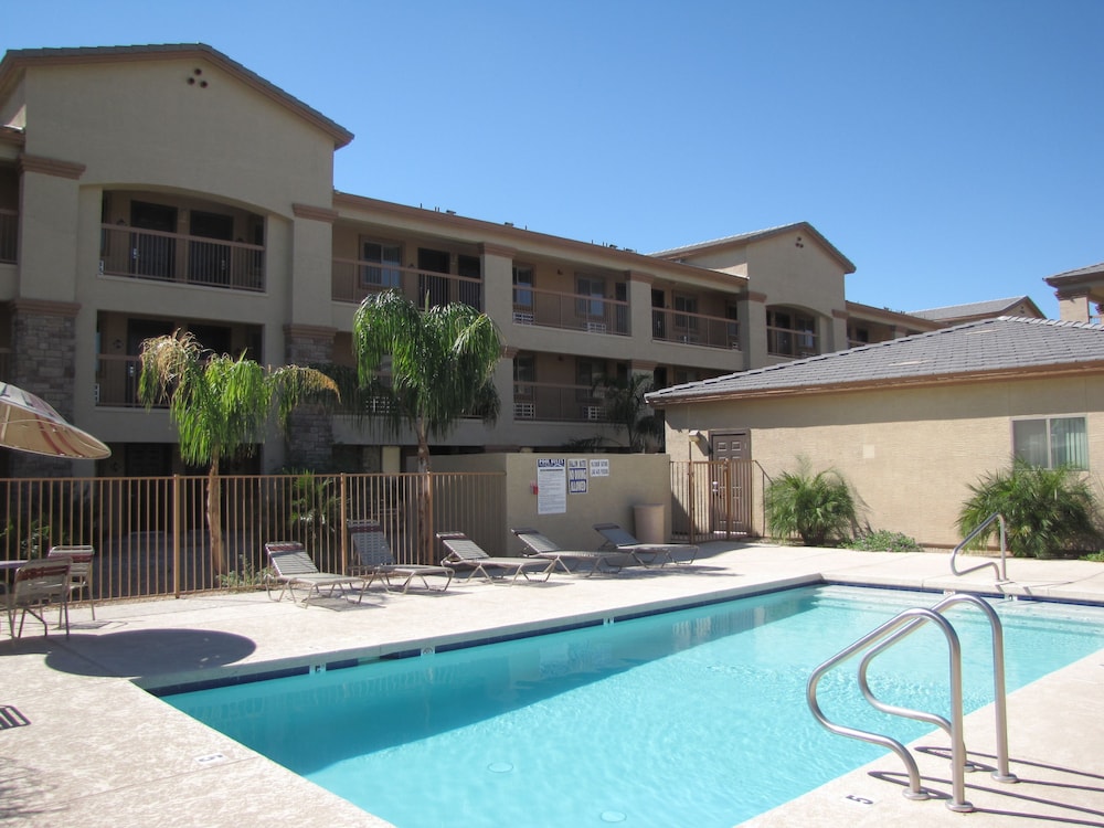 Siegel Select Casa Grande,Casa Grande>>Arizola,2.5 star