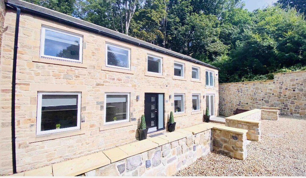 Exclusive 4-Bed House 10 Minutes From Newcastle,Newcastle-Upon-Tyne>>Gateshead,3.5 star
