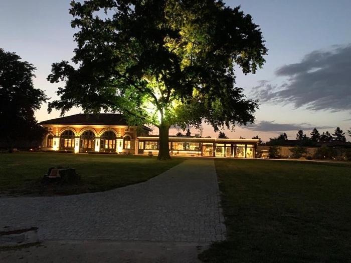 Orangerie De Chatel-Selection Figaro & Elle Magazine,France>>Cleppé,0 star