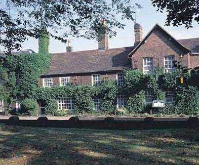 Old Palace Lodge,Bedfordshire>>Bedford,4 star