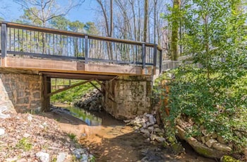 The Sweet Creek Luxurious Villas,Dunwoody>>Atlanta,3 star