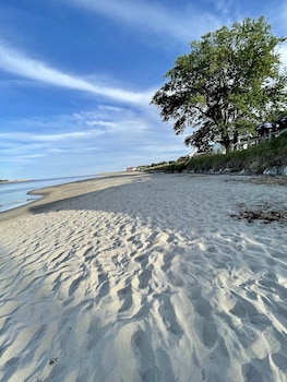 Spinneys Guesthouse & Beach Cottages,United States Of America>>Phippsburg,3 star
