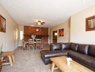 coyote mountain lodge