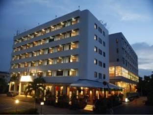 Boonsiam Hotel,Near Wat Kaew Korawaram,3 star