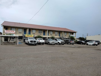 Pharr Executive Inn,United States Of America>>Pharr,2.5 star