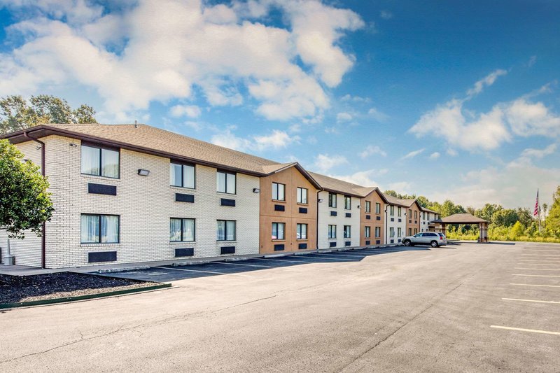Quality Inn & Suites Metropolis I-24,Metropolis>>Massac,3 star