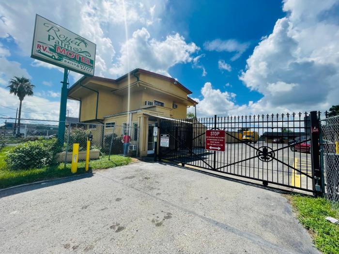 royal palms motel