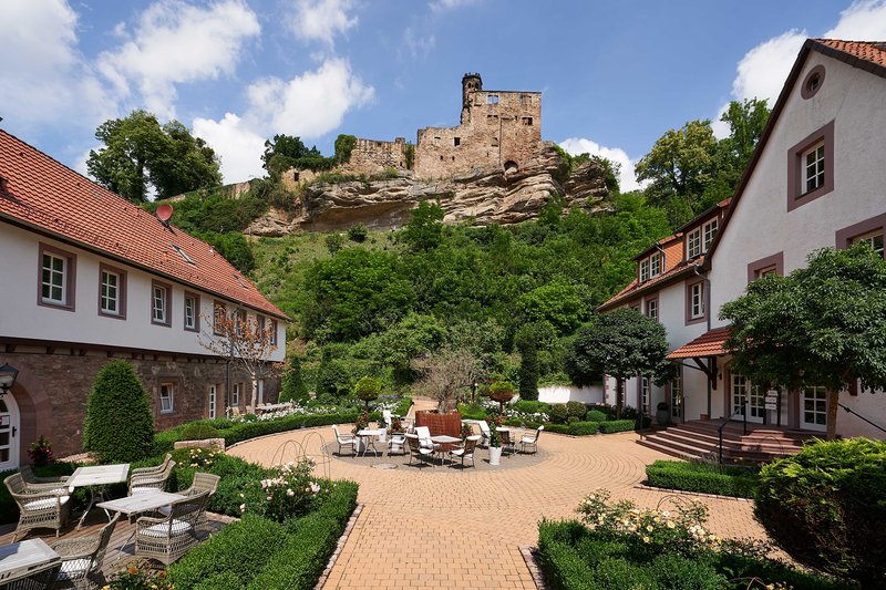 Hardenberg Burghotel,Near Burgruine Hardenberg,5 star