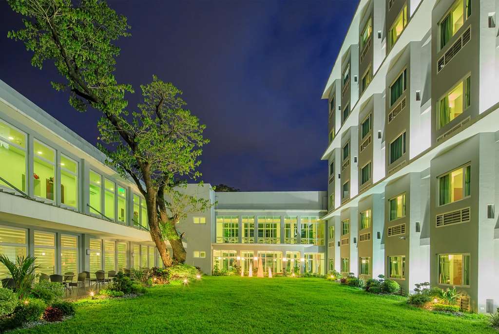 microtel by wyndham up technohub