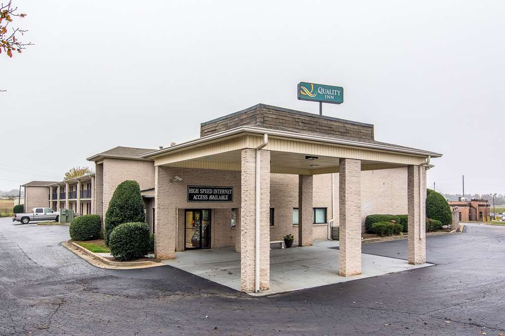 Quality Inn,Gainesville>>Flowery Branch,2.5 star