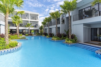 Hatchao Heritage Beachfront Resort,Cha-Am>>Ban Laem,2.5 star