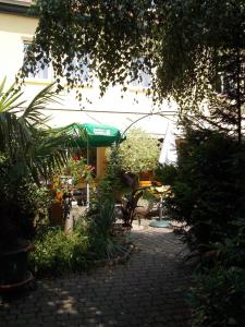 Gasthof Und Landhotel Zur Ausspanne,Klipphausen>>Dresden,3 star