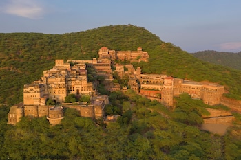 Neemrana Fort-Palace,Neemrana,5 star