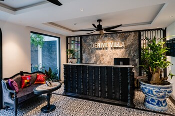 derive villa
