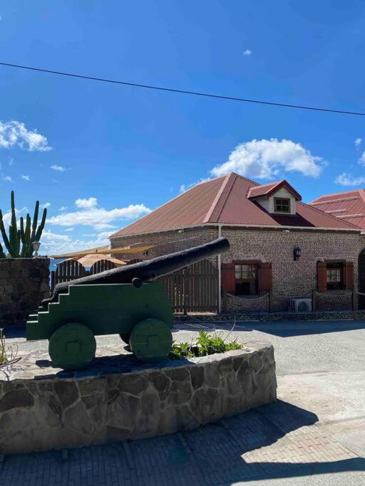 Barrel House St. Eustatius,Bonaire, Sint Eustatius And Saba>>Oranjestad,3 star