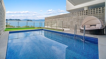 yeosu liposo poolvilla