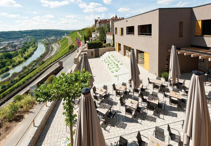 schlosshotel steinburg