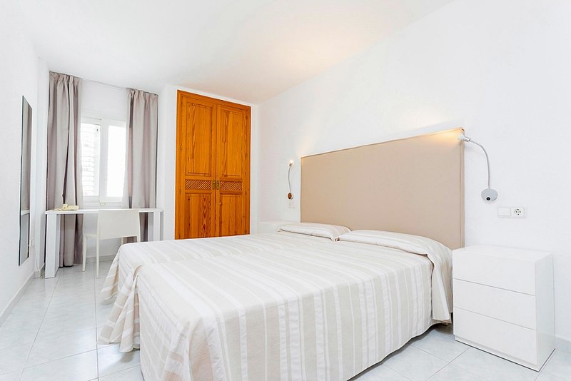 duquesa playa aparthotel