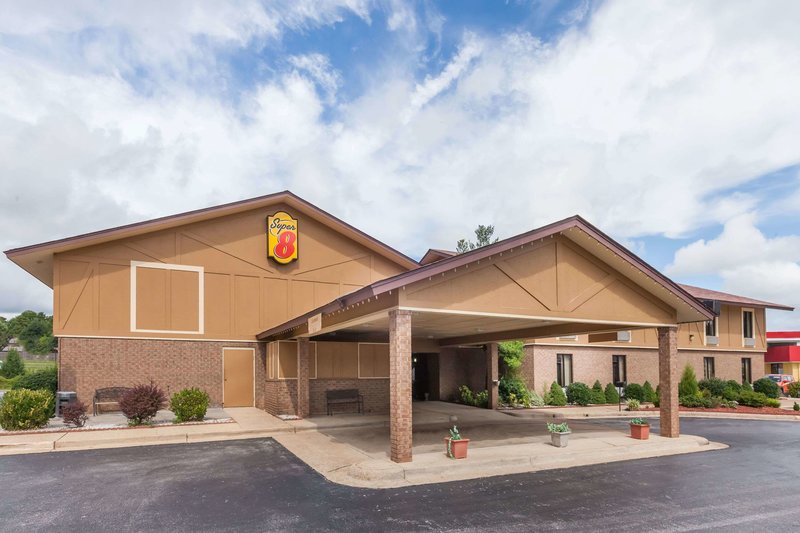 Super 8 By Wyndham Harrison Ar,Arkansas>>Harrison,2 star
