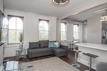 heart of mainstrasse apt 4