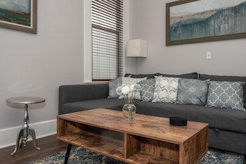 heart of mainstrasse apt 2