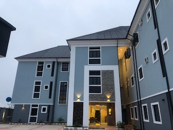 Uranus House Uyo,Nigeria>>Uyo,2 star