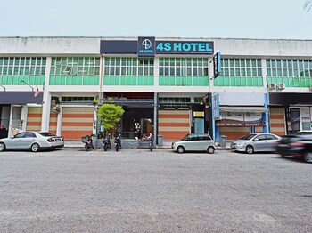 4s hotel