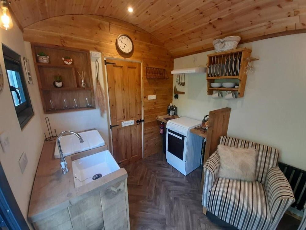 luxury shepherds hut with spa hot tub on anglesey