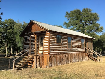 Log Cabin 1 At Son's Blue River Camp,Kingsbury>>Guadalupe County,3 star