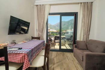 diplomat hotel