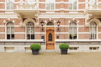 maison elle amsterdam