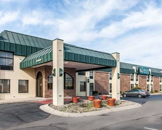 quality inn and suites shelbyville i 74
