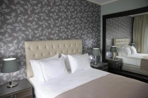 Theasis Hotel,Epirus>>Ammoudia,4 star