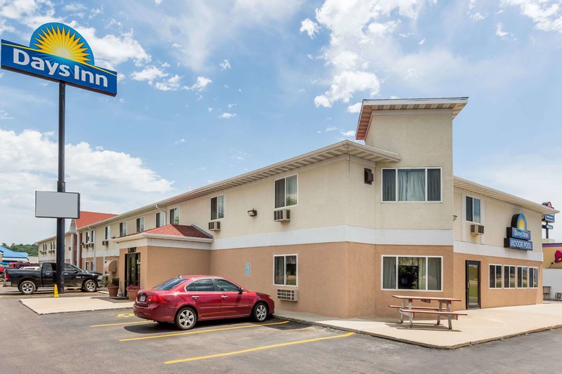 Days Inn By Wyndham Sioux City,Sioux City>>Sergeant Bluff,2 star