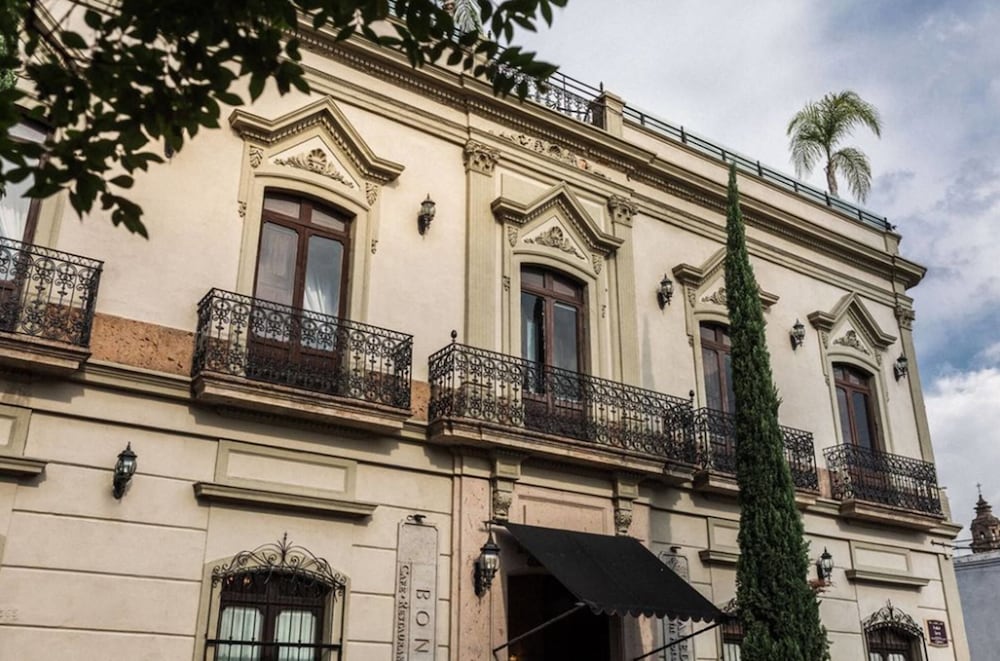 casa pedro loza