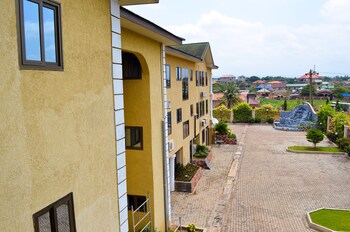 Bethel Heights Hotel,Adenta>>Accra,3 star