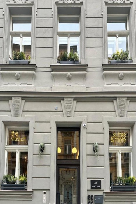the viaduct suites and more