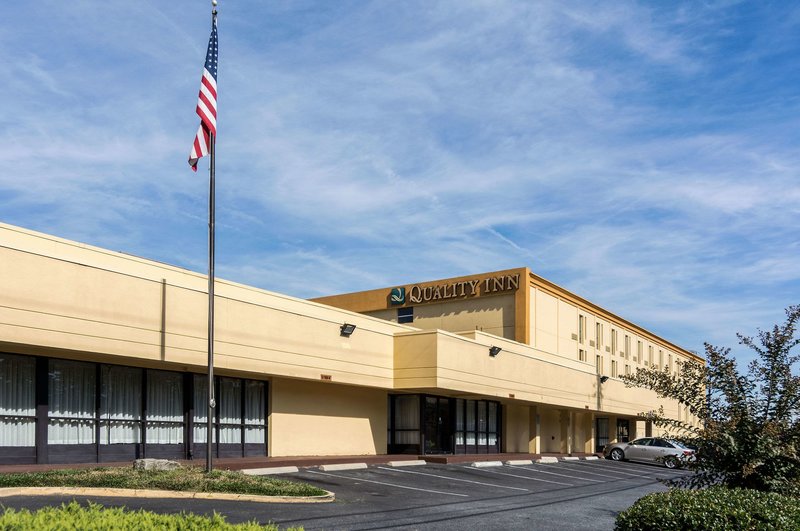 Quality Inn Near Joint Base Andrews - Washington Area,Camp Springs>>Andrews Air Force Base,2.5 star