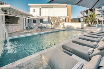Essence Boutique Hotel & Apartments,Noosa>>Coolum Beach,4 star