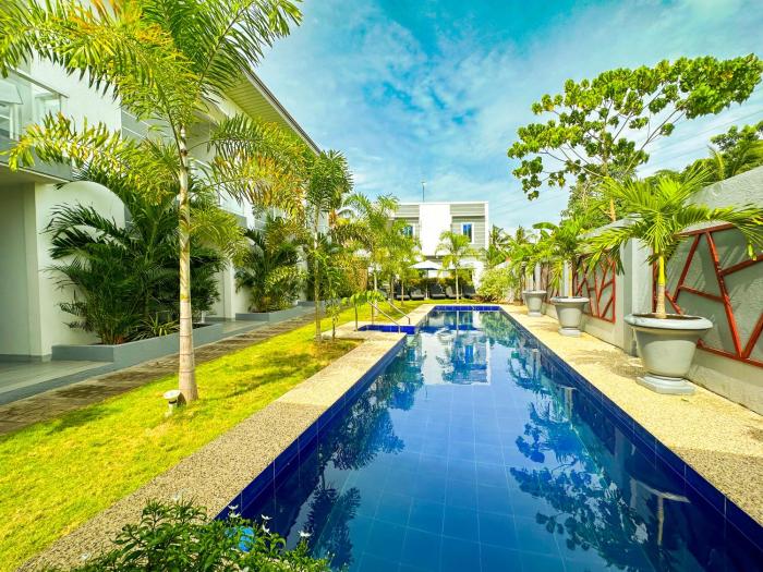 sapphire boutique resort
