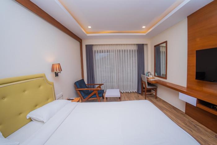 hotel fewa trip