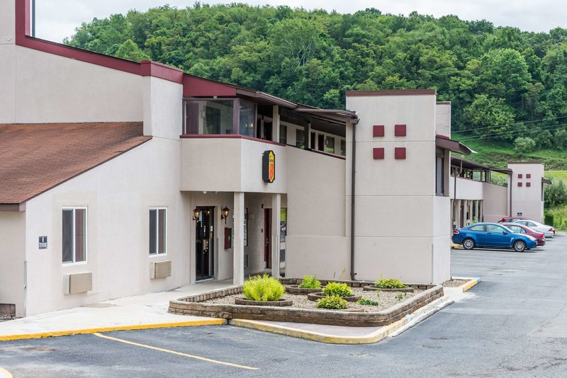 super 8 by wyndham bridgeport clarksburg area