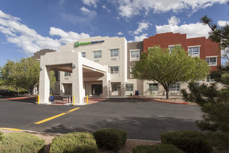 holiday inn express and suites santa fe by ihg
