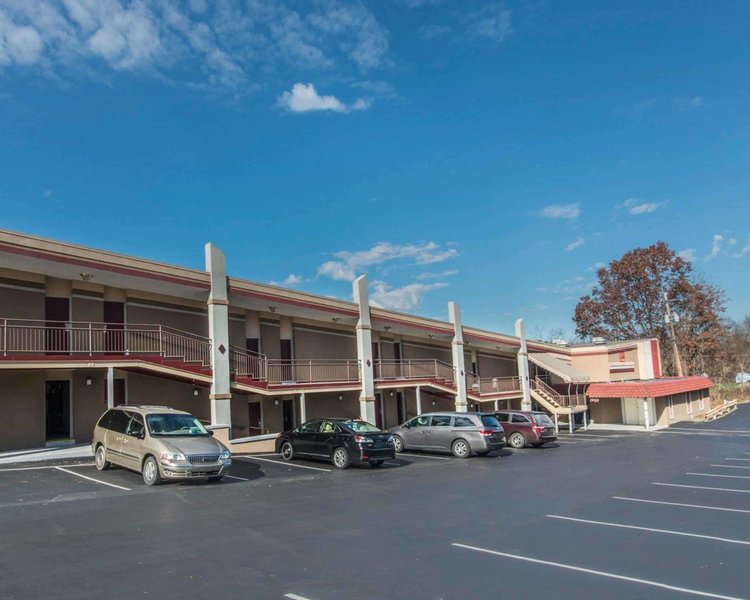 Econo Lodge,Mercer>>Hermitage,2 star